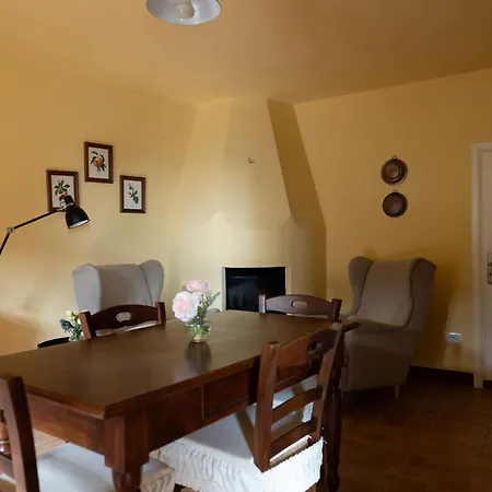 Дом отдыха Castello E Borgo Di Porciano Пратовеккьо
